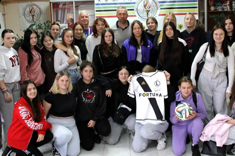 Były reprezentant Polski Jakub Wawrzyniak z wizytą w Kruszwicy