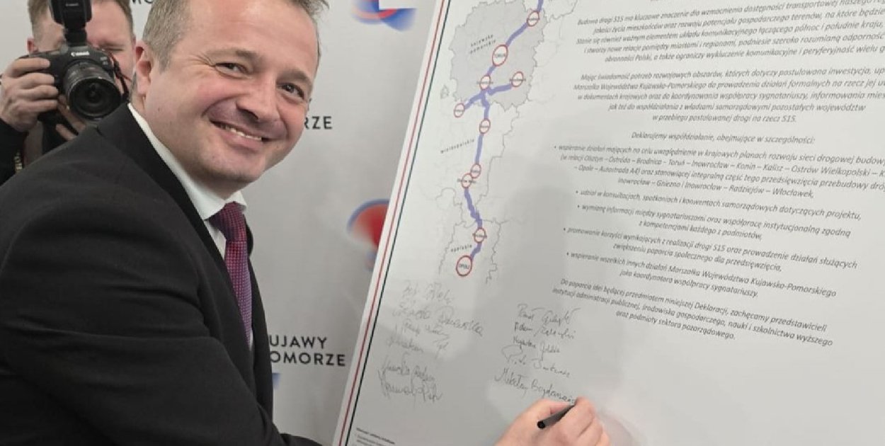 Burmistrz Kruszwicy podpisał deklarację o współpracy na rzecz budowy S15
