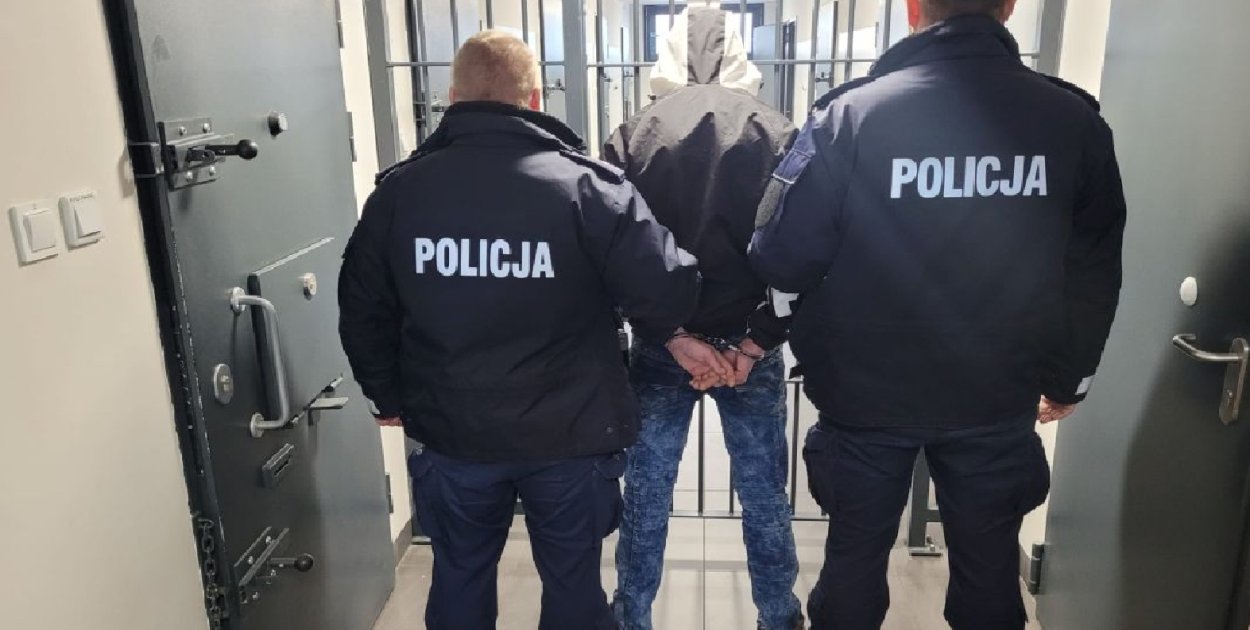 46-latek zatrzymay za znaczną ilość narkotyków i papierosów bez akcyzy