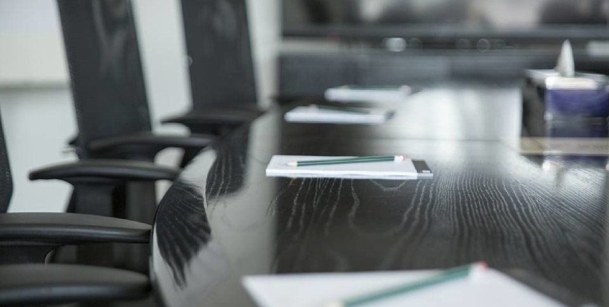 Rodzice dzieci z niepełnosprawnościami na sesji. Radni wydali oświadczenia